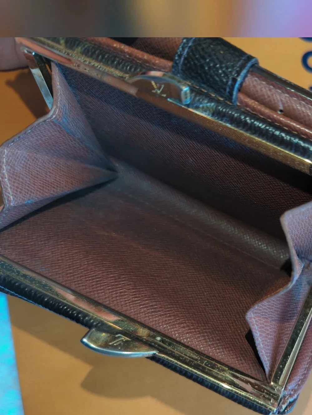 Louis Vuitton Authentic Monogram Compact Kisslock Leather Canvas Wallet